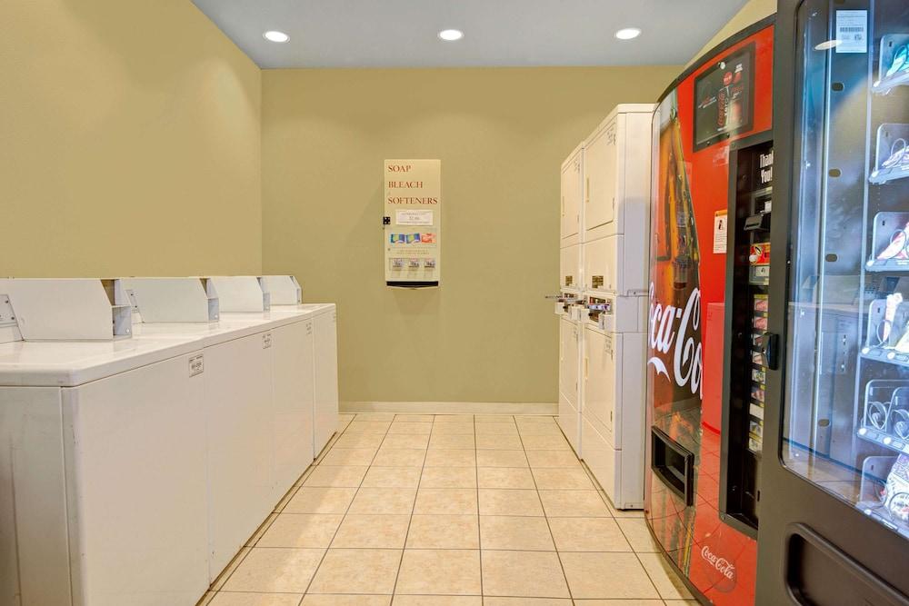 Ramada By Wyndham El Paso Ξενοδοχείο Εξωτερικό φωτογραφία